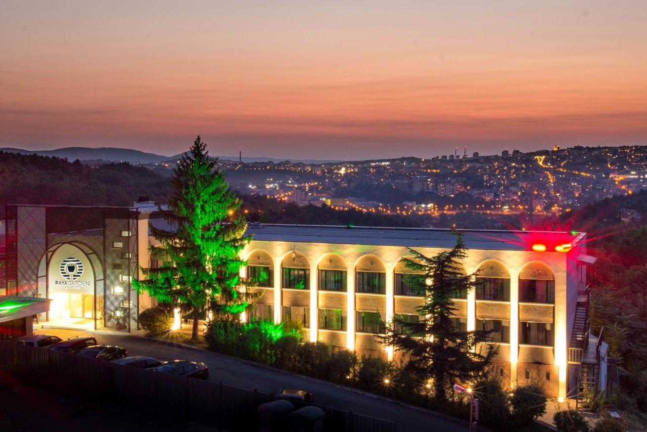Park Hotel Raya Garden - Free Parking Veliko Tarnovo Ngoại thất bức ảnh