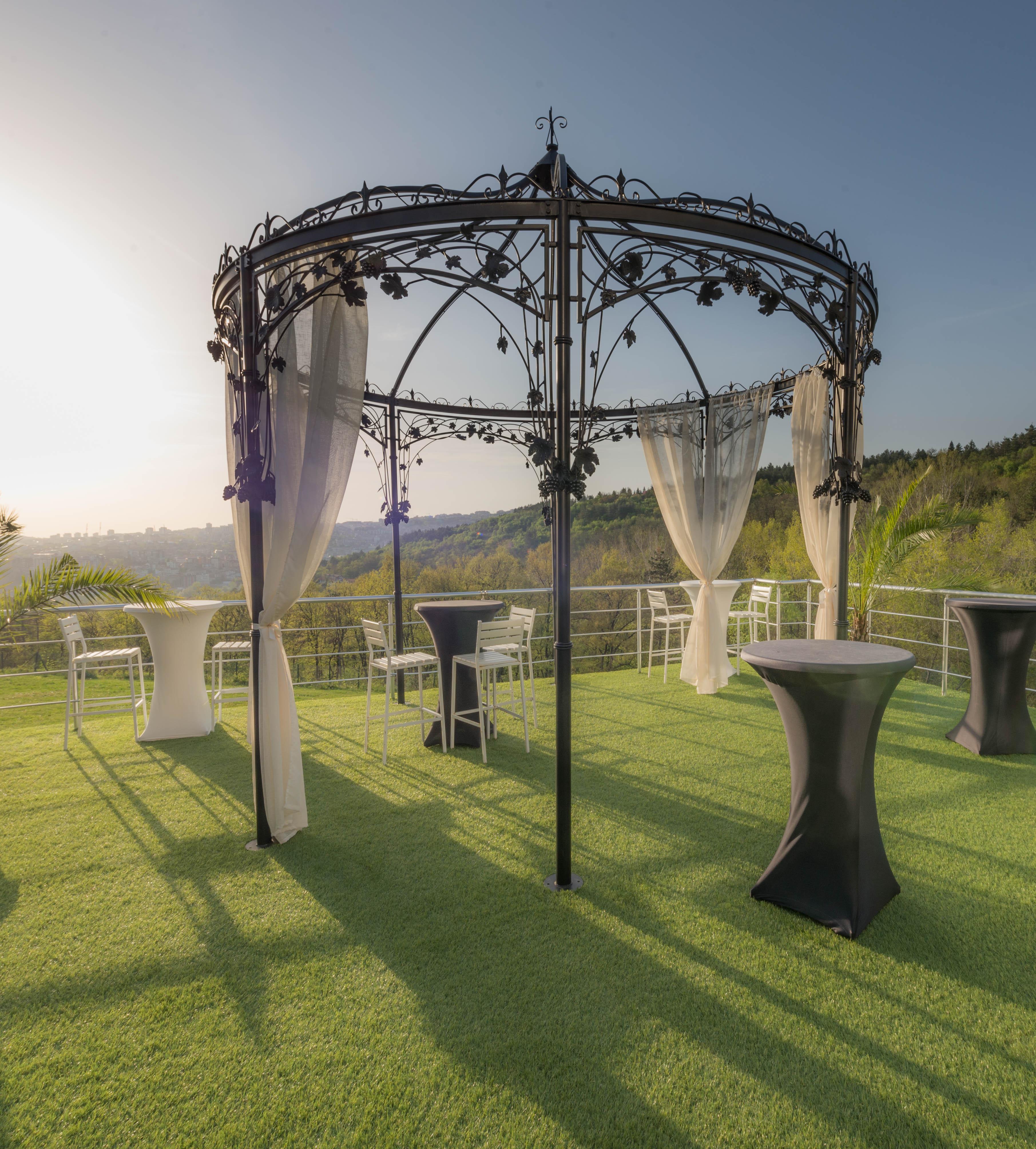Park Hotel Raya Garden - Free Parking Veliko Tarnovo Ngoại thất bức ảnh