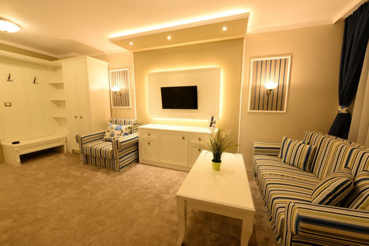 Park Hotel Raya Garden - Free Parking Veliko Tarnovo Ngoại thất bức ảnh
