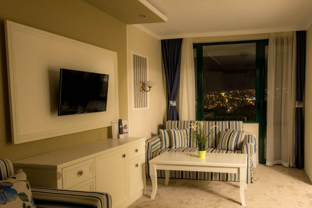 Park Hotel Raya Garden - Free Parking Veliko Tarnovo Ngoại thất bức ảnh